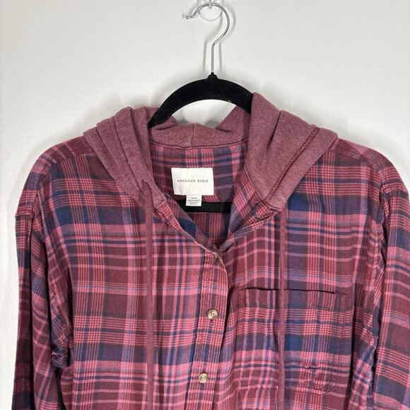 American Eagle Women S Burgundy Plaid Distressed Cropped Hooded Flannel Shirt - Picture 8 of 15